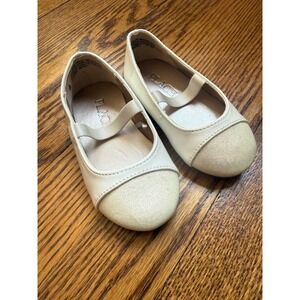 Childrens Place Girls Cream Glitter Cap Toe Ballet Flats Shoes Size 4